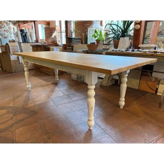 country antikolt mediterran etkezoasztal mediterran klasszikus tolgy asztal rusztikus egyedi asztal gyartas budapest lakberendezesi bolt budapest patinas barna.jpg